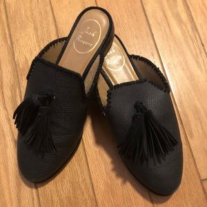 Jack Rogers Black Slides